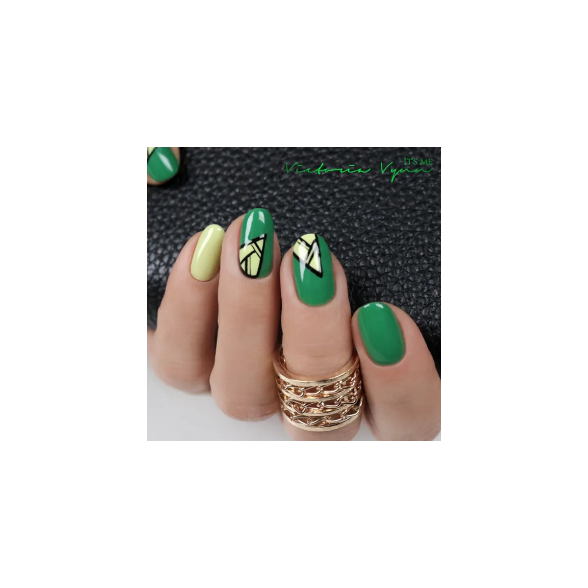 Vernis semi permanent Gel Polish 221 Green Grass