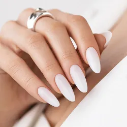 Build Gel Milky White 15 15ml Victoria Vynn