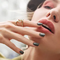 Pure Creamy 211 Green Pillar