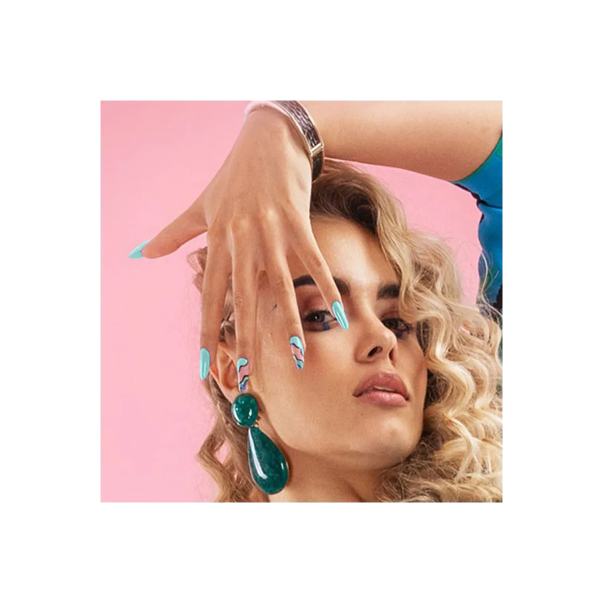 Pure Creamy 228 Green Sign