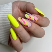 Gel Polish 422 Hello Yellow Gel Polish 422 Hello Yellow